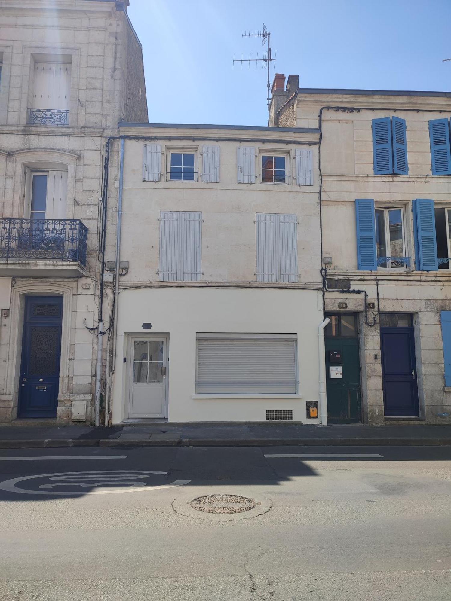 L'Escale Niortaise - Centre-Ville - 10Mn Gare - Wifi - Netflix エクステリア 写真