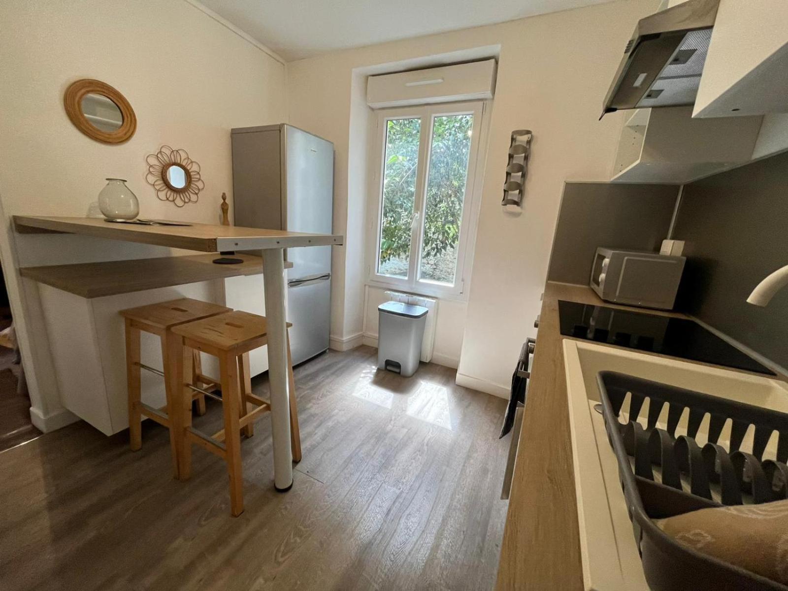 L'Escale Niortaise - Centre-Ville - 10Mn Gare - Wifi - Netflix 部屋 写真